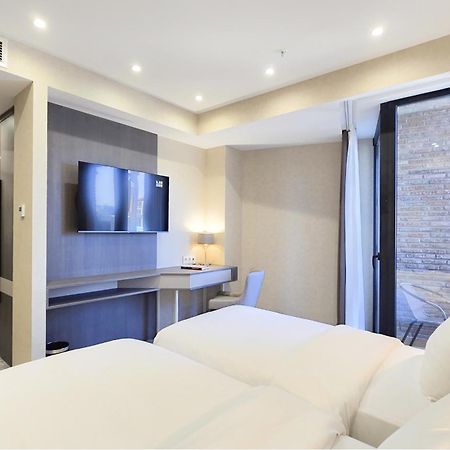 Griffin Hotel Tbilisi Ngoại thất bức ảnh