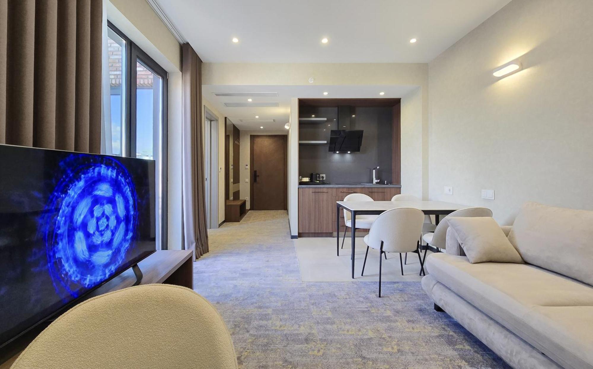 Griffin Hotel Tbilisi Ngoại thất bức ảnh
