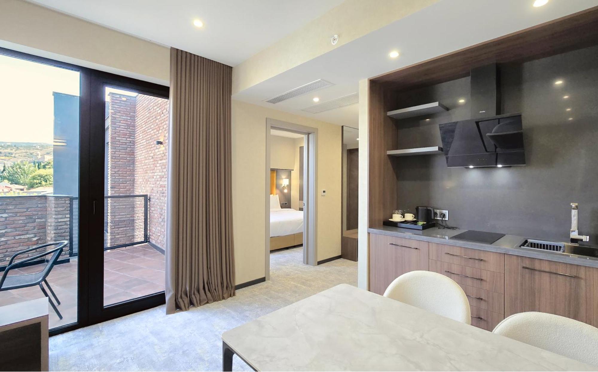 Griffin Hotel Tbilisi Ngoại thất bức ảnh