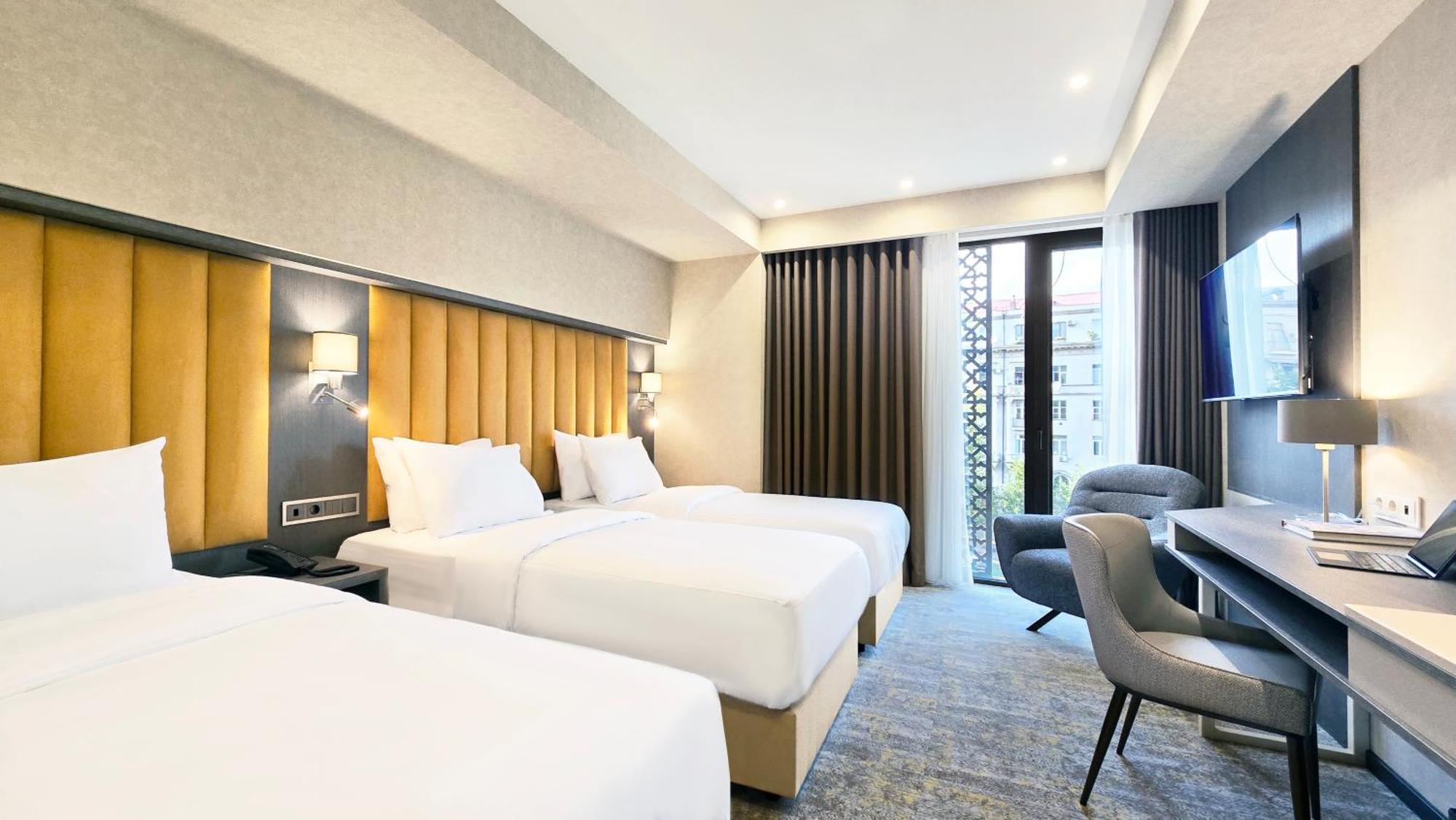 Griffin Hotel Tbilisi Ngoại thất bức ảnh