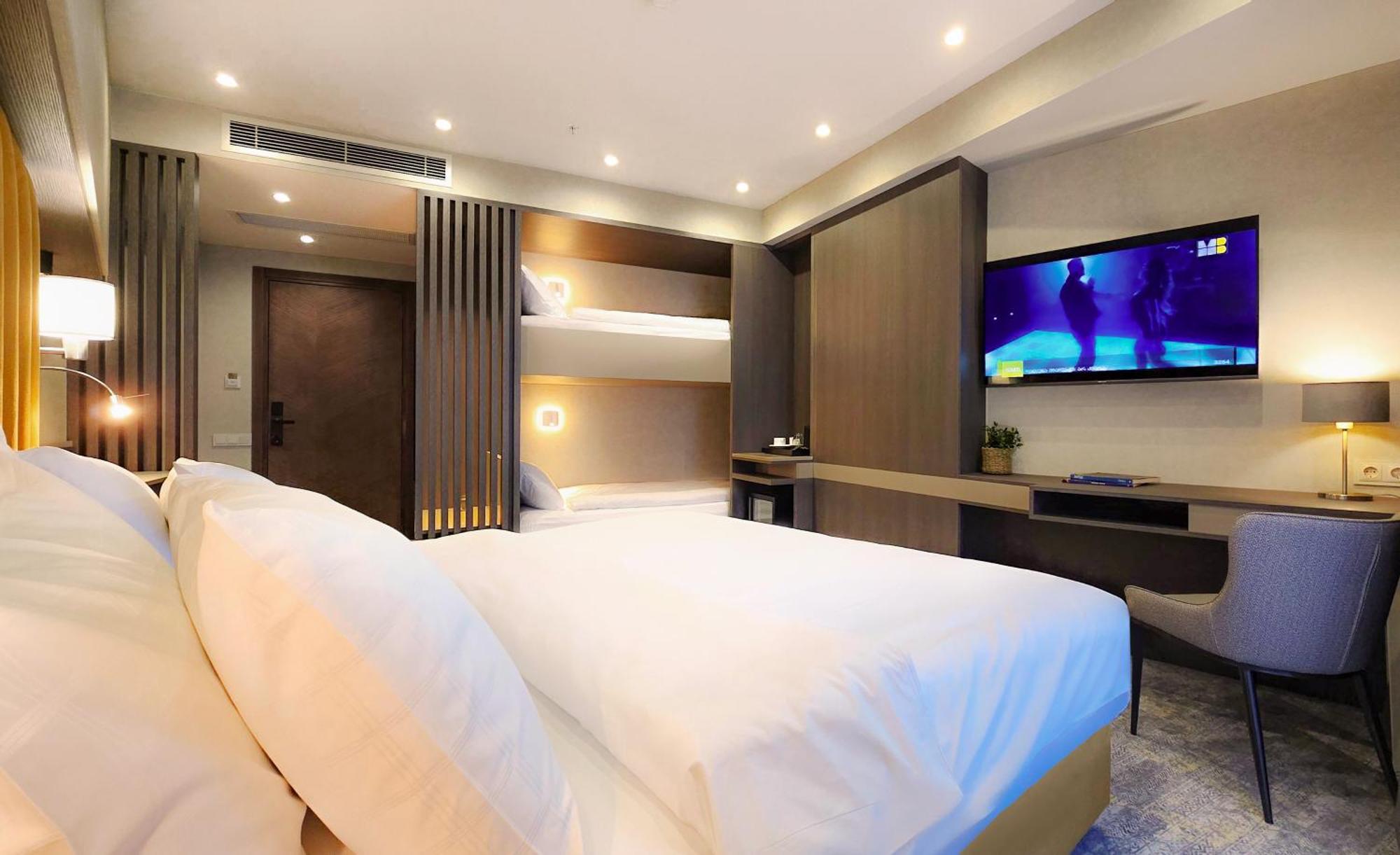 Griffin Hotel Tbilisi Ngoại thất bức ảnh