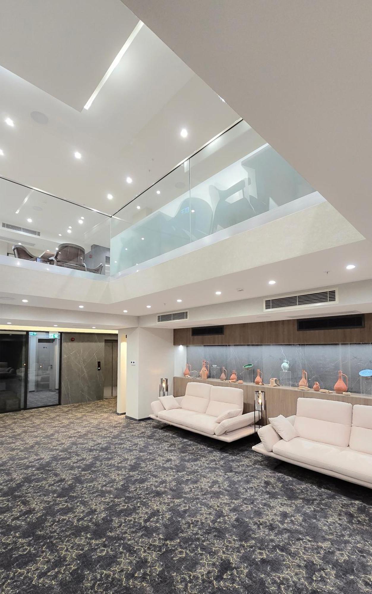 Griffin Hotel Tbilisi Ngoại thất bức ảnh