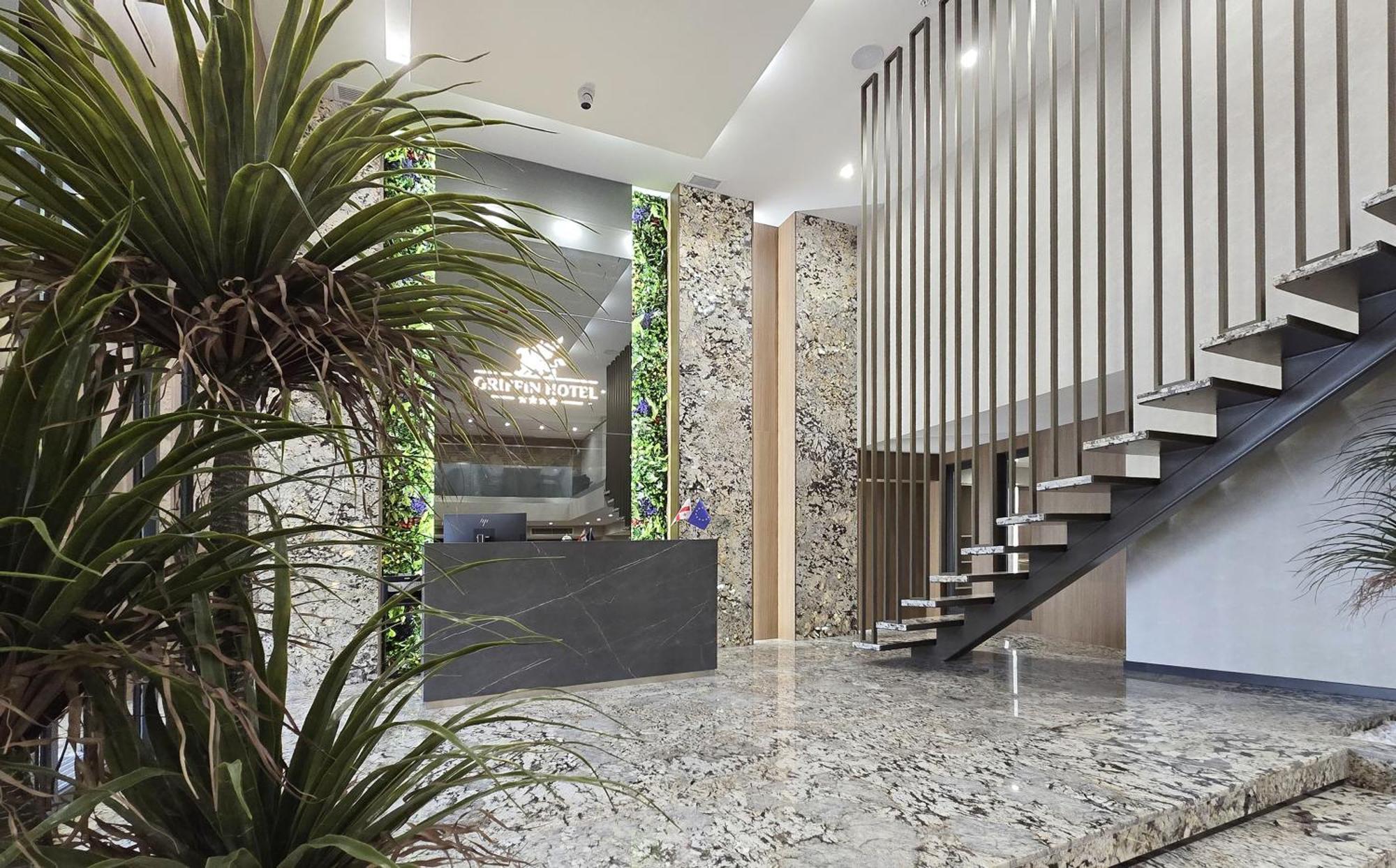 Griffin Hotel Tbilisi Ngoại thất bức ảnh