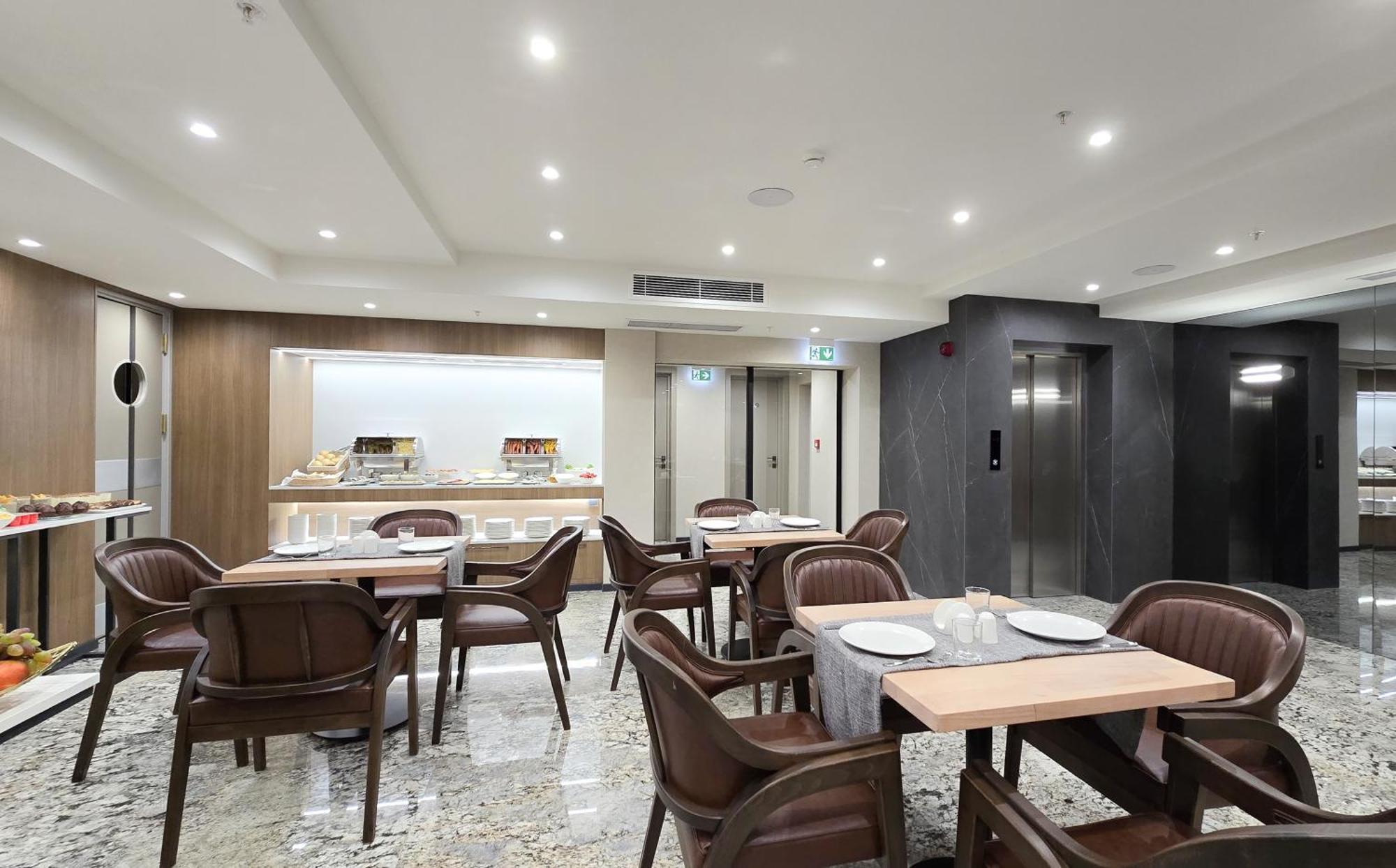 Griffin Hotel Tbilisi Ngoại thất bức ảnh