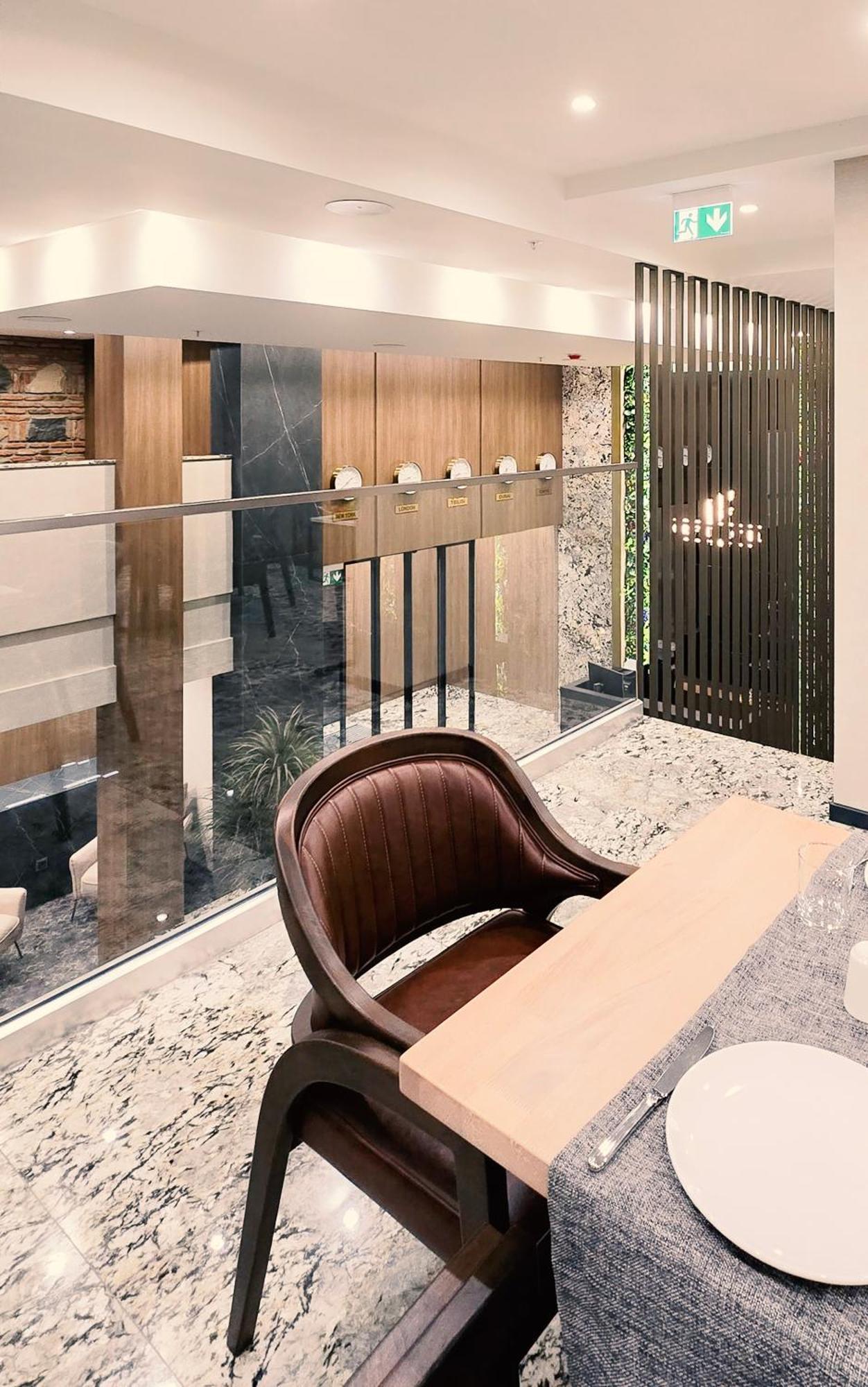 Griffin Hotel Tbilisi Ngoại thất bức ảnh