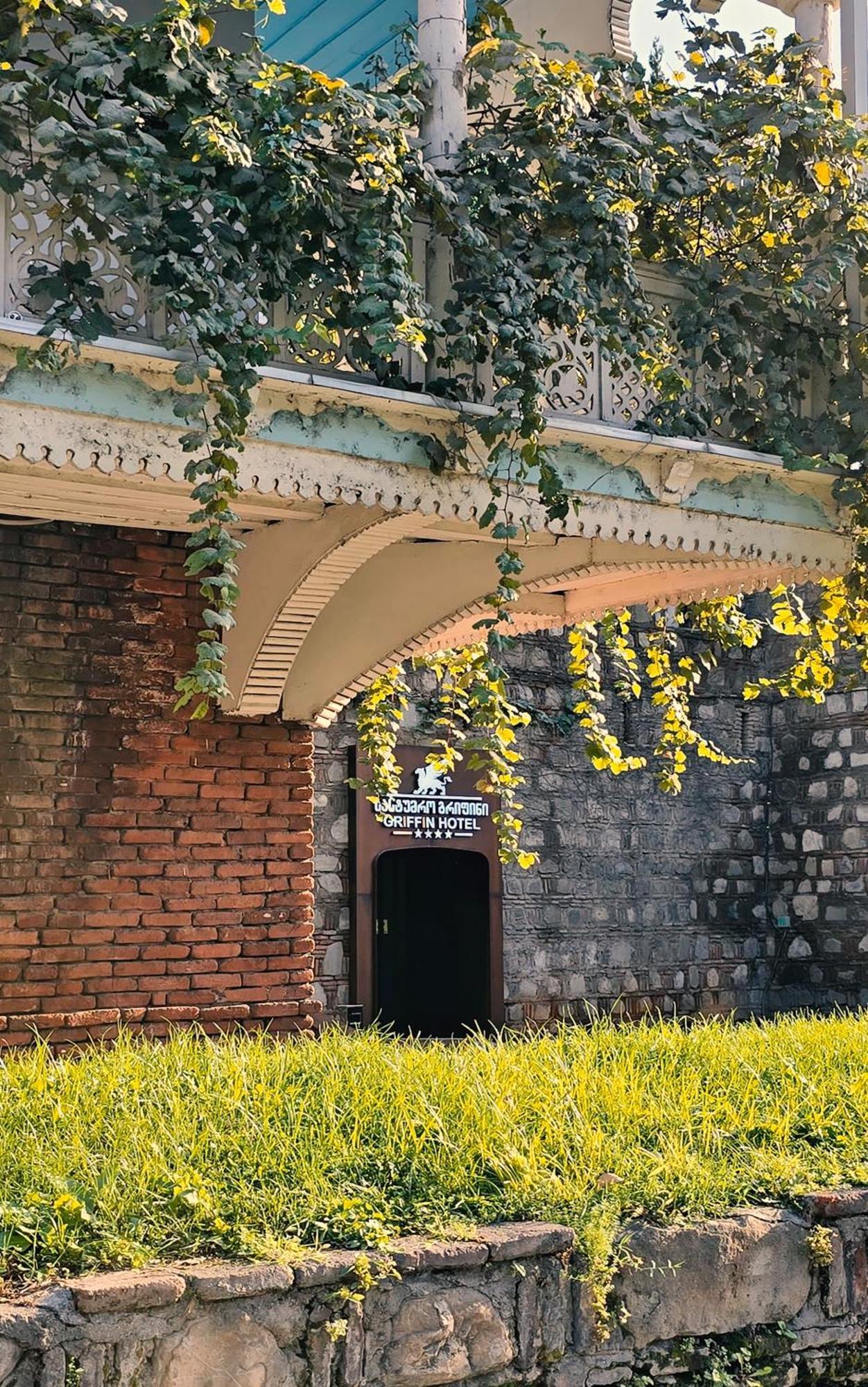Griffin Hotel Tbilisi Ngoại thất bức ảnh